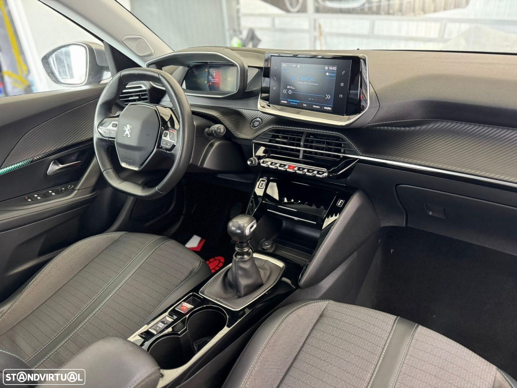Peugeot 2008 1.2 PureTech Allure - 13
