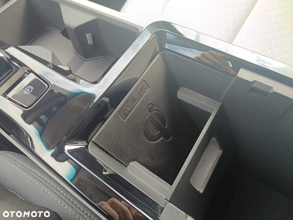 SsangYong/KGM Torres - 24