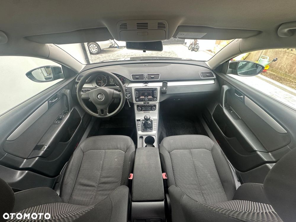 Volkswagen Passat Variant 2.0 TDI BlueMotion Technology Comfortline - 23