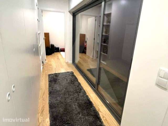 Apartamento T1 com Terraço e Cozinha Equipada no Centro de Aveiro - Grande imagem: 4/6