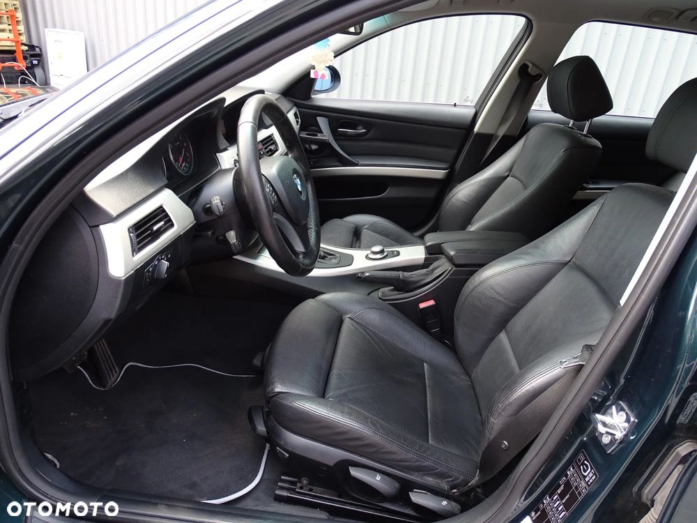 BMW Seria 3 325xi - 5