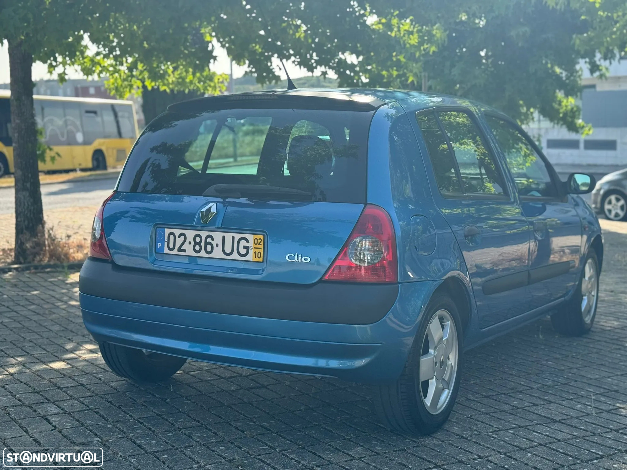 Renault Clio 1.2 Authentique - 3