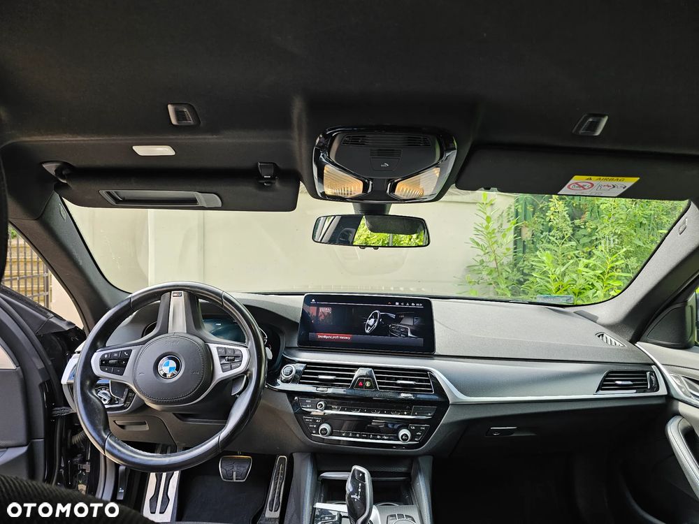 BMW Seria 5 520d xDrive - 6