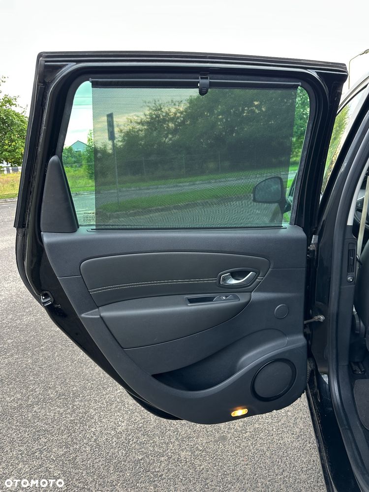 Renault Scenic Energy TCe 115 S&S Xmod Bose Edition - 28