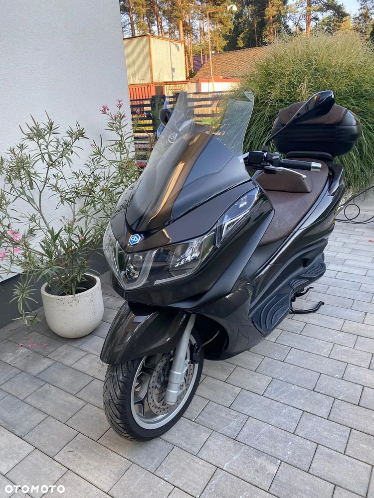 Piaggio X10 - 2