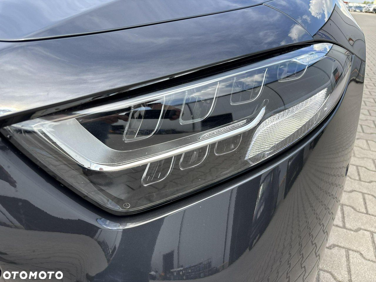 Mercedes-Benz CLS - 9