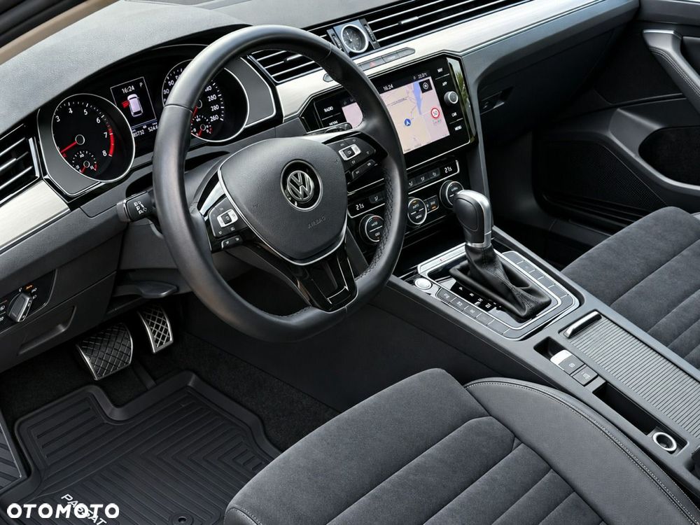 Volkswagen Passat 2.0 TDI SCR DSG 4Motion Business - 15