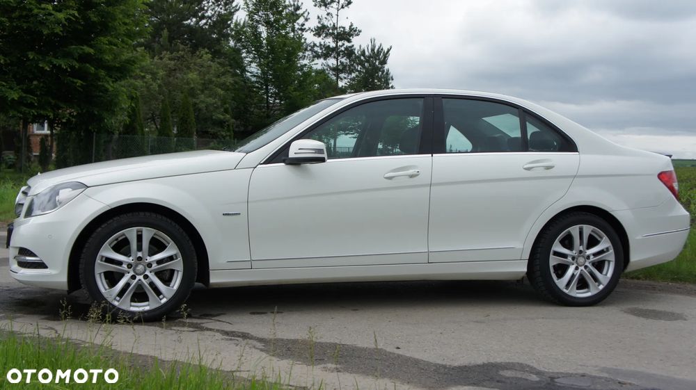 Mercedes-Benz Klasa C 180 CGI Automatik BlueEFFICIENCY - 4