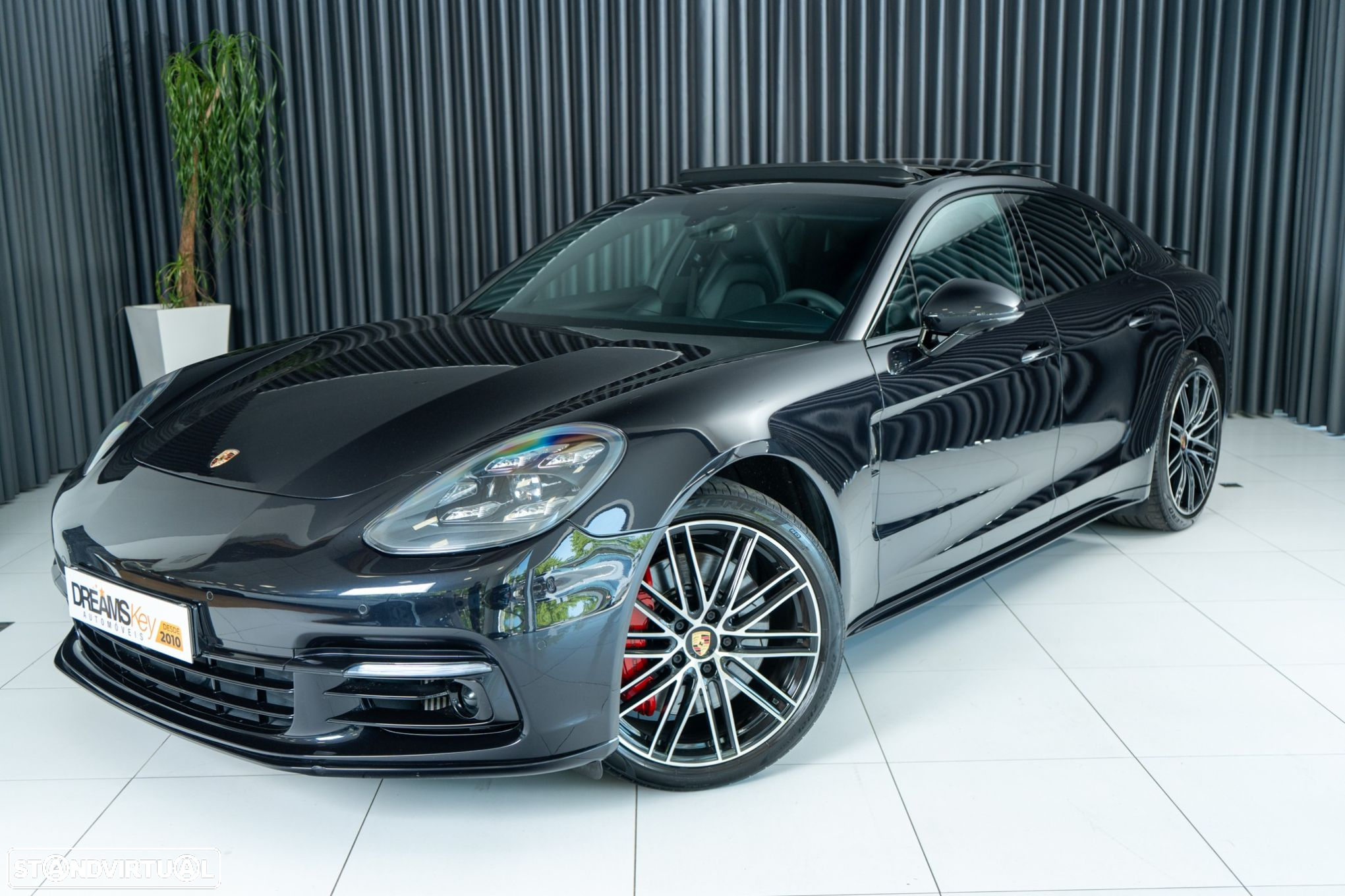 Porsche Panamera 4 E-Hybrid - 10