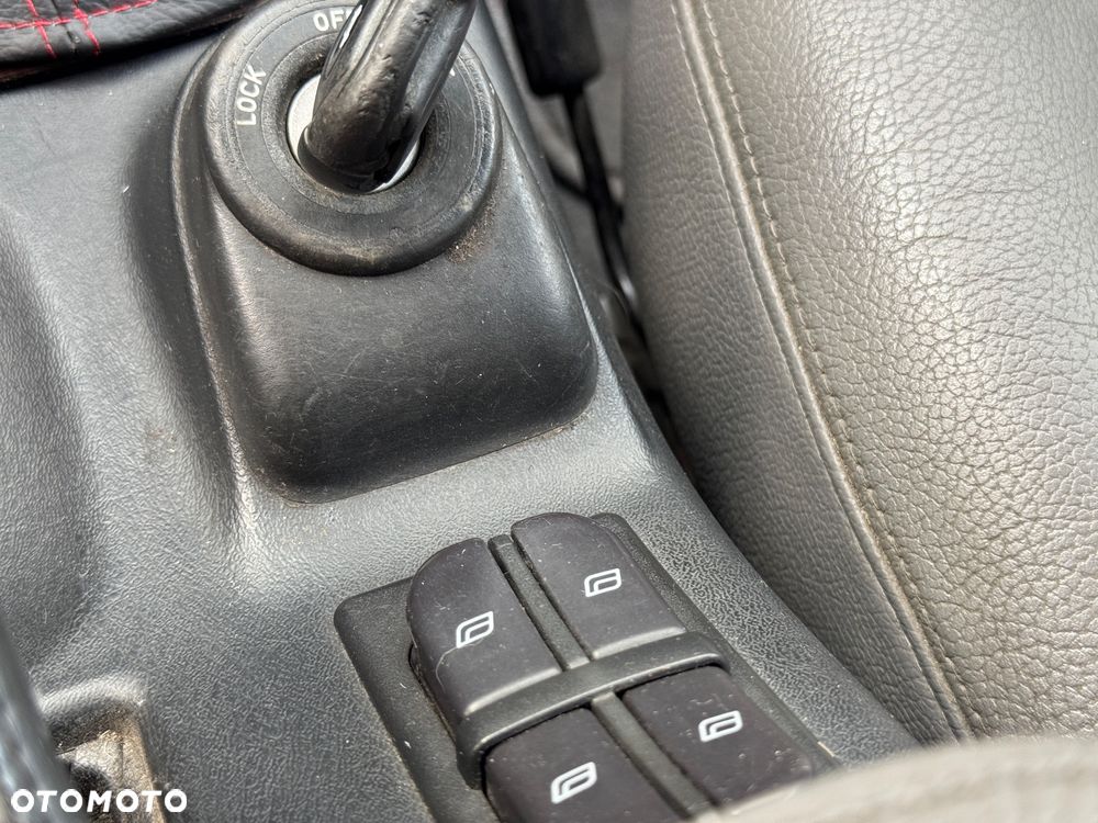 Saab 9-5 2.3T Linear Griffin Edition - 27