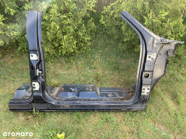 CADILLAC ESCALADE III 6,2 V8 2006-2014 ĆWIARTKA PRAWA PRZEDNIA SŁUPEK PRZÓD PRÓG PRAWY