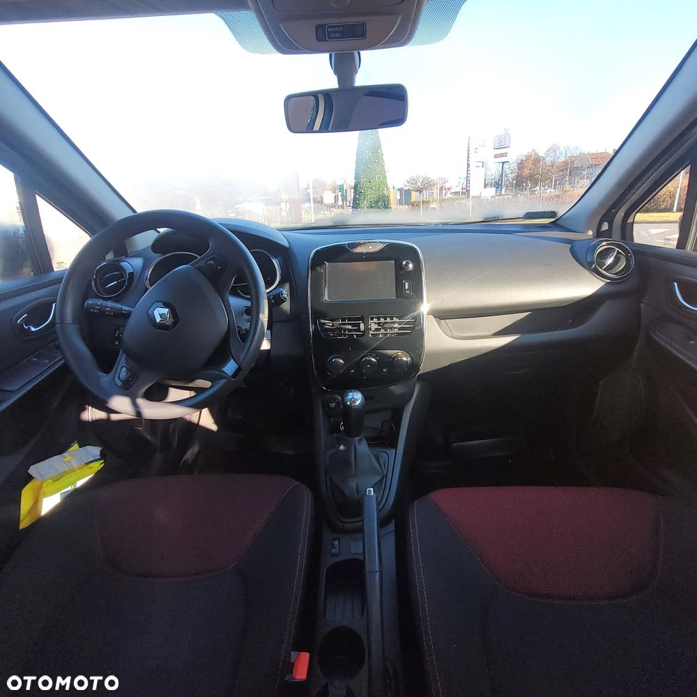 Renault Clio - 7