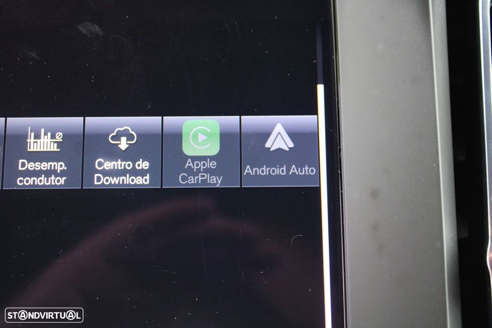 Volvo XC 40 1.5 T2 Essential Auto - 41