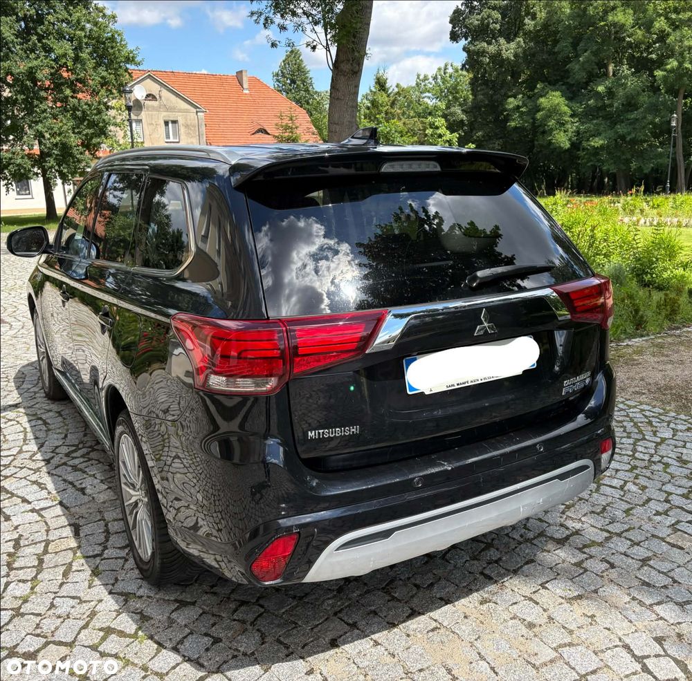 Mitsubishi Outlander - 6