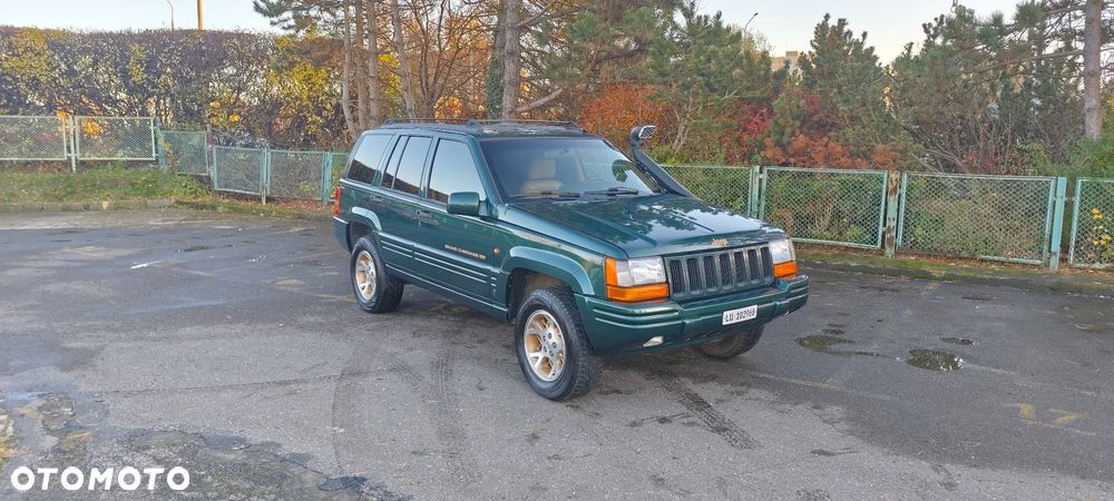 Jeep Grand Cherokee - 12