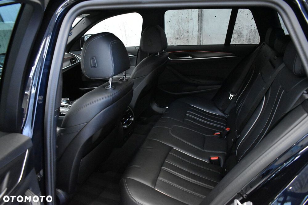 BMW Seria 5 - 22