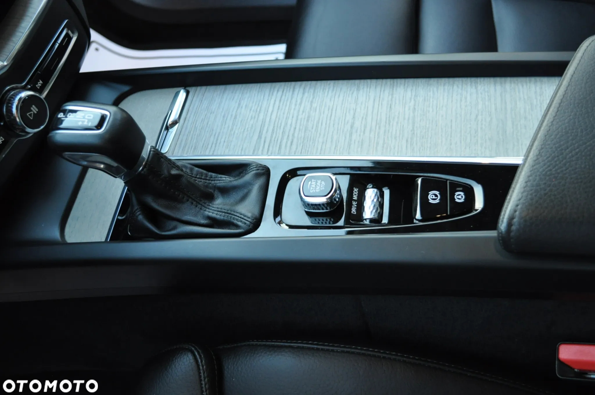 Volvo XC 60 D4 Geartronic Inscription - 35