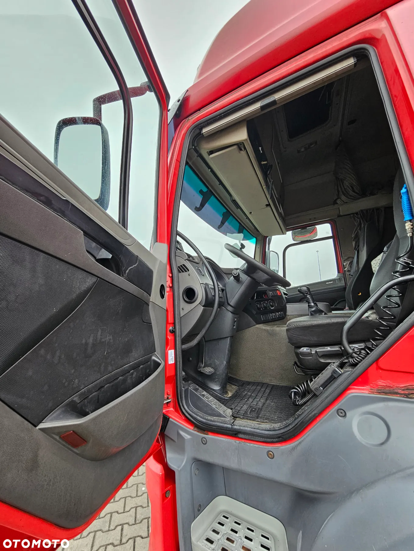 DAF CF330 FAR - 18