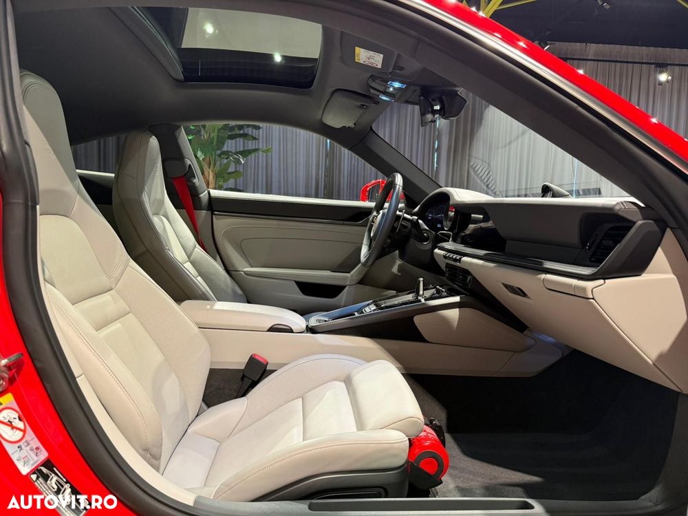 Porsche 911 4 PDK - 23