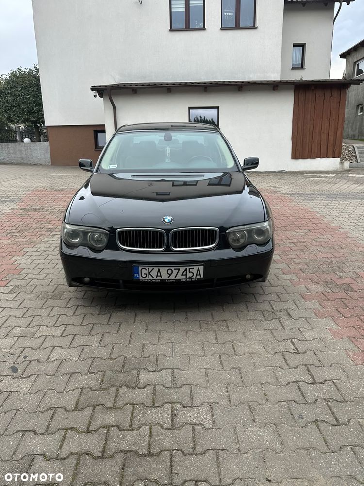BMW Seria 7 745i - 3