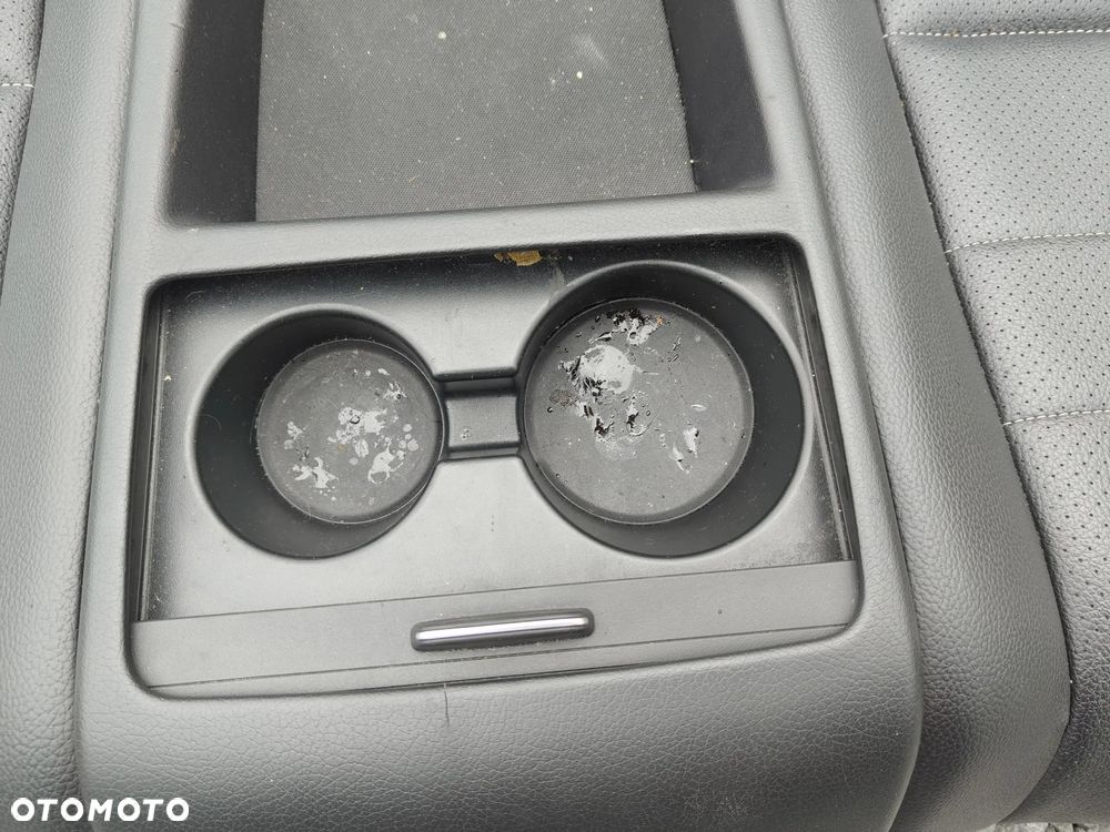 MERCEDES W204 Coupe Lift Kanapa Tylna Biała Nić - 10
