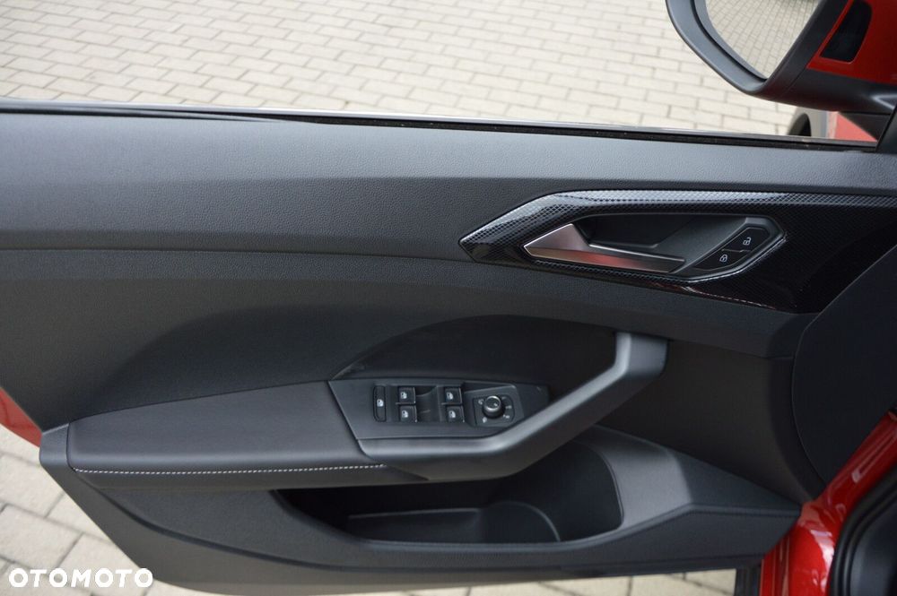Volkswagen T-Cross 1.0 TSI R-Line Plus DSG - 11
