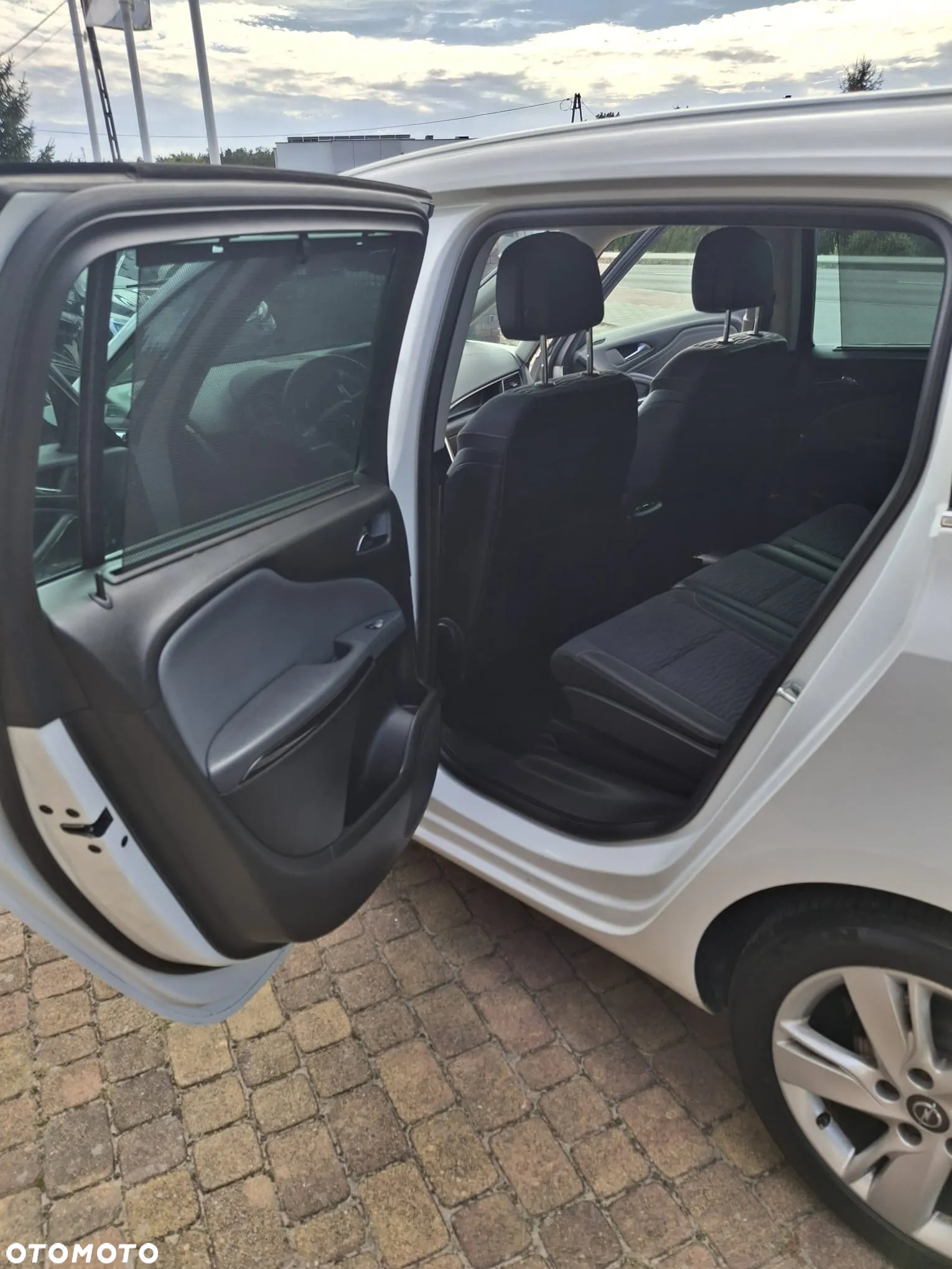 Opel Zafira Tourer 1.4 Turbo Innovation - 14