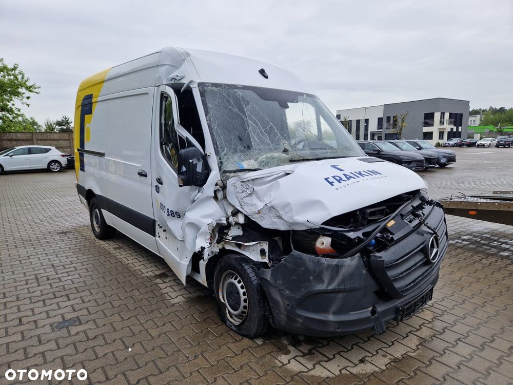 Mercedes-Benz Sprinter - 7