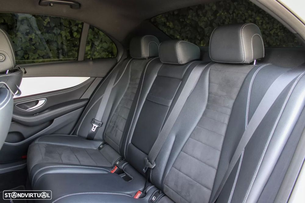 Mercedes-Benz E 300 de AMG Line - 14