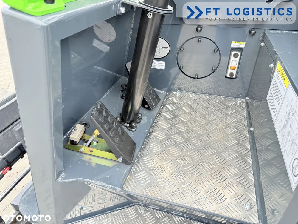 Combilift WÓZEK CZTEROKIERUNKOWY - WIELOKIERUNKOWY | COMBILIFT CB3000 | DIESEL | TRIPLEX 5500MM | POZYCJONER WIDEŁ | PRZESUW WIDEŁ | WOLNY SKOK | STAN IDEALNY | Szeroka oferta wózków czterokierunkowych i bocznych, dopasowanych do różnorodnych potrzeb i zastosowań - 9