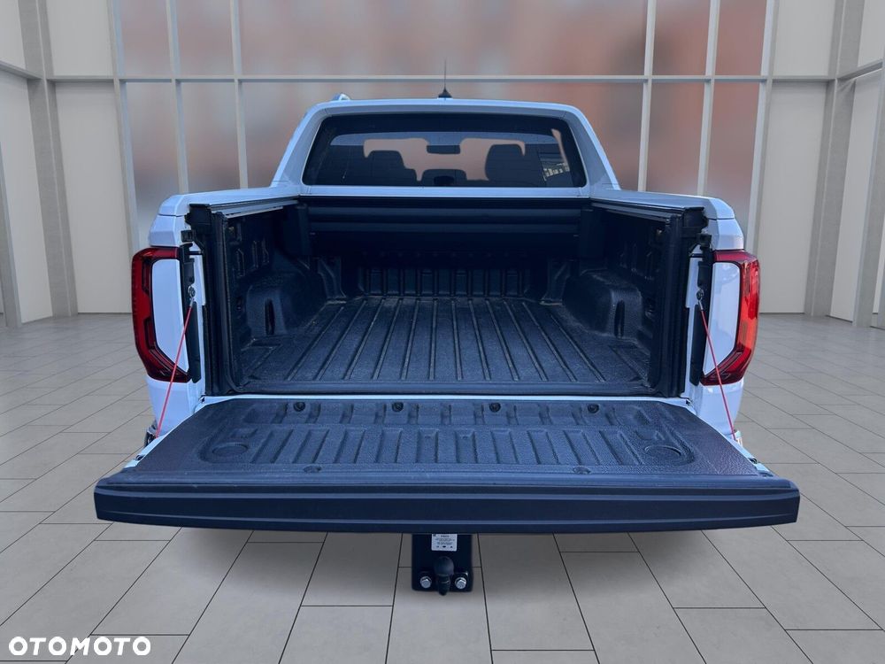 Volkswagen Amarok - 11
