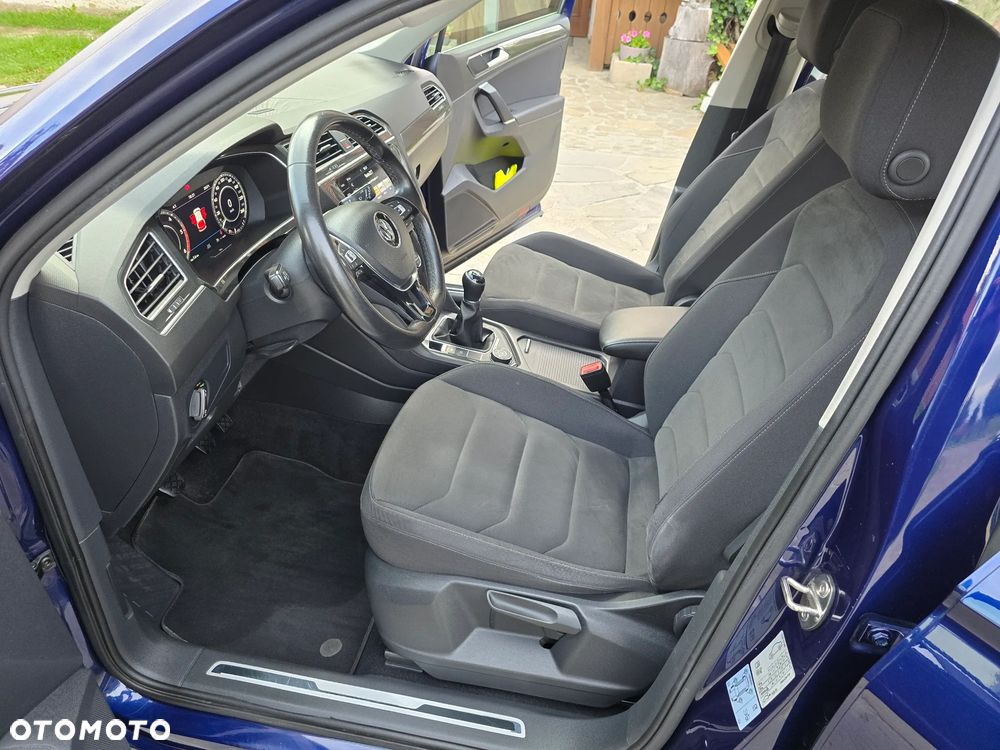 Volkswagen Tiguan 2.0 TDI SCR R-Line - 28