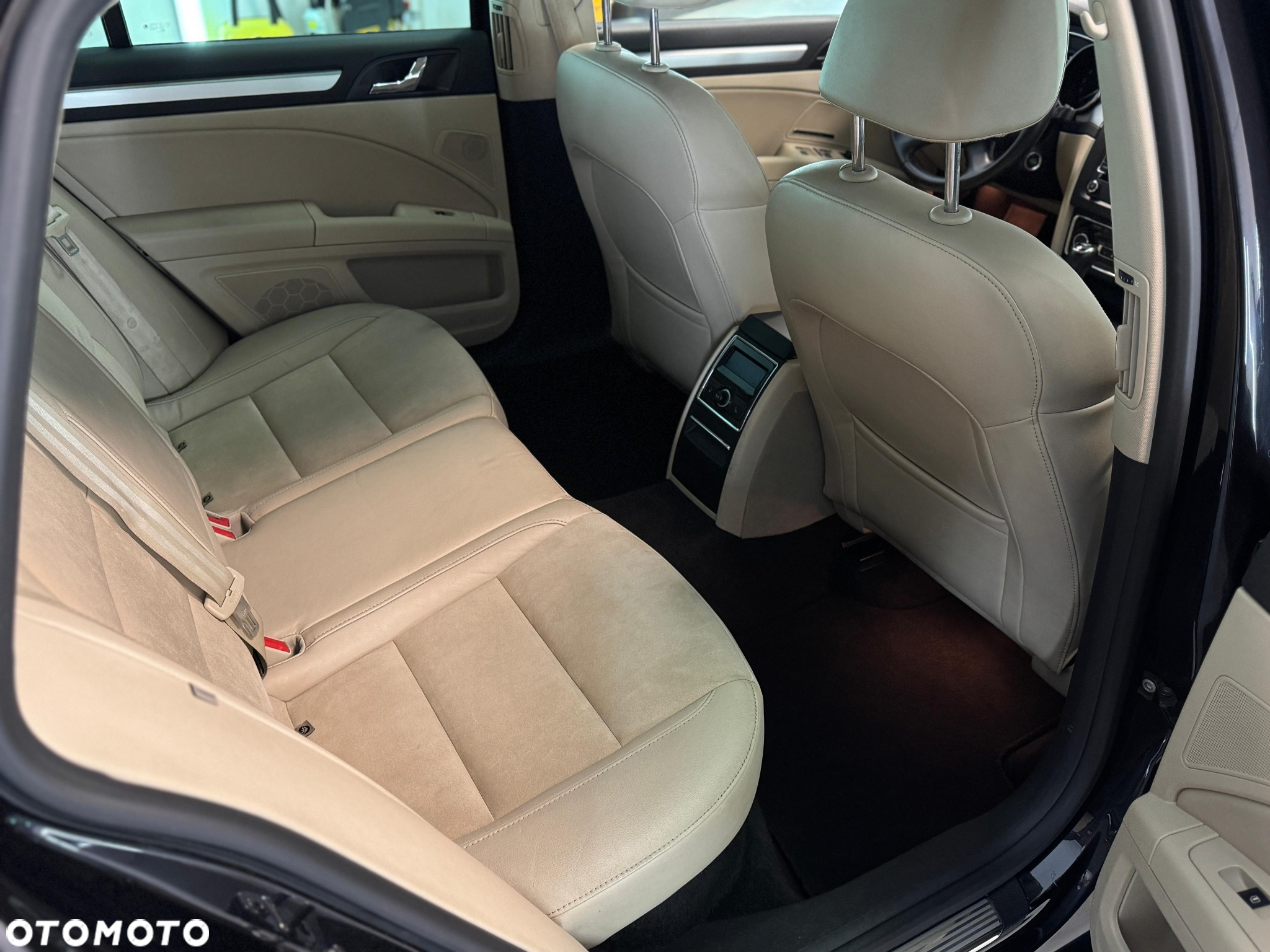 Skoda Superb 2.0 TDI Platinum DSG - 12