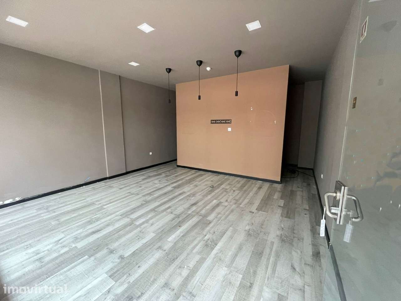 Loja à Venda no Centro Comercial São Francisco – Guimarães - Grande imagem: 3/11