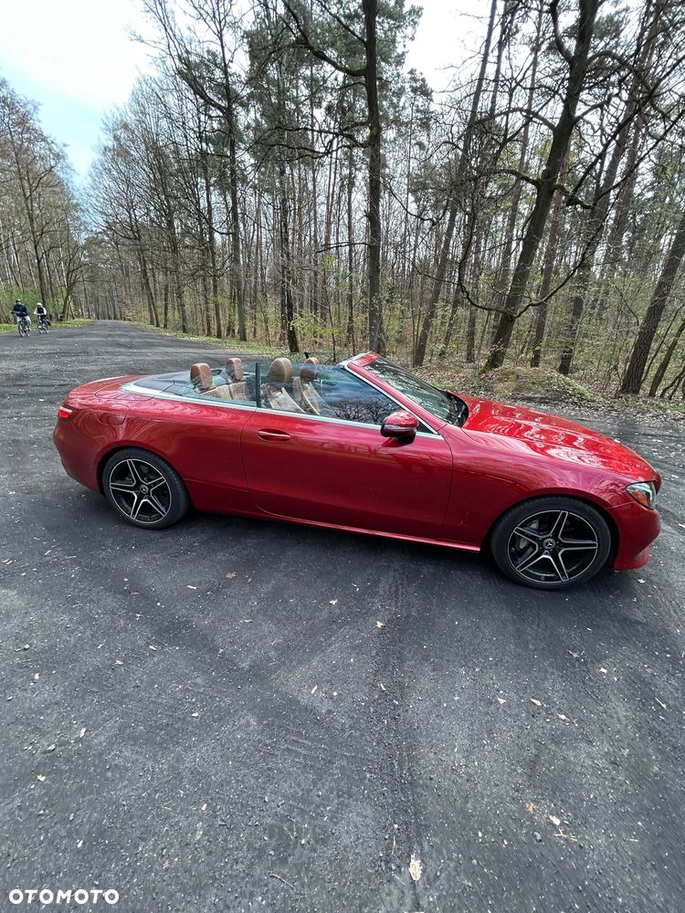 Mercedes-Benz Klasa E 400 4Matic 9G-TRONIC Avantgarde - 22