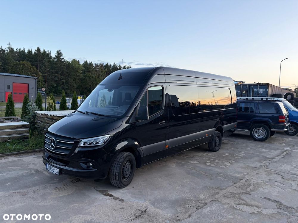Mercedes-Benz Sprinter 2024 photo 2