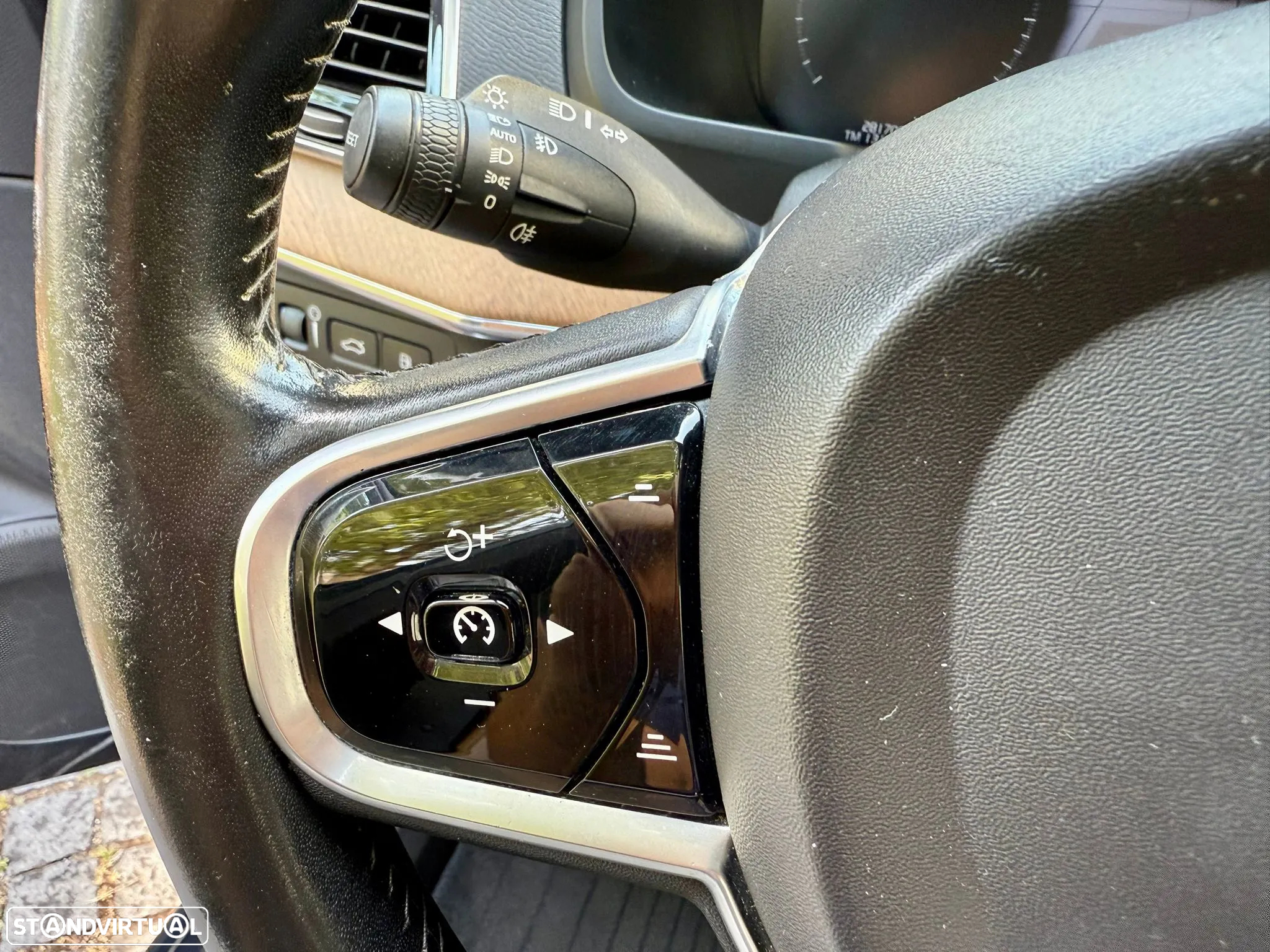 Volvo XC 90 2.0 T8 PHEV Excellence AWD - 24