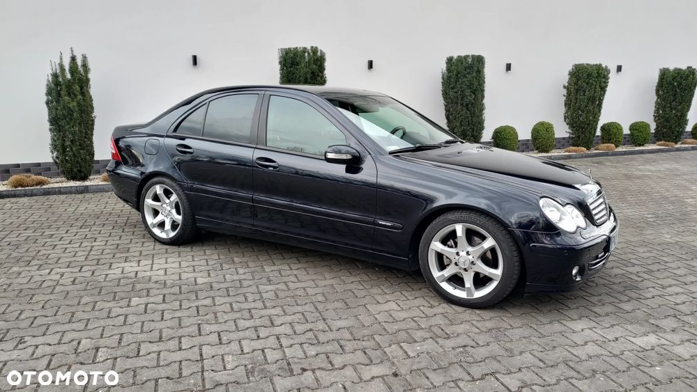 Mercedes-Benz Klasa C 180 Kompressor Avantgarde Sport Edition - 6
