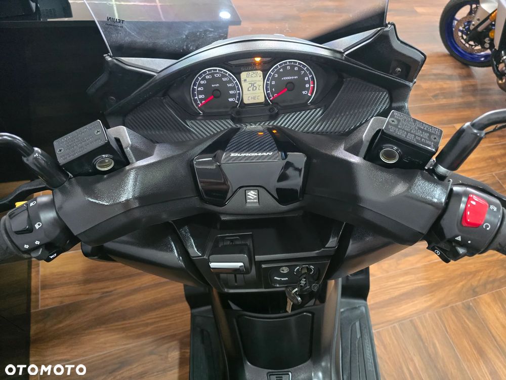 Suzuki Burgman - 5