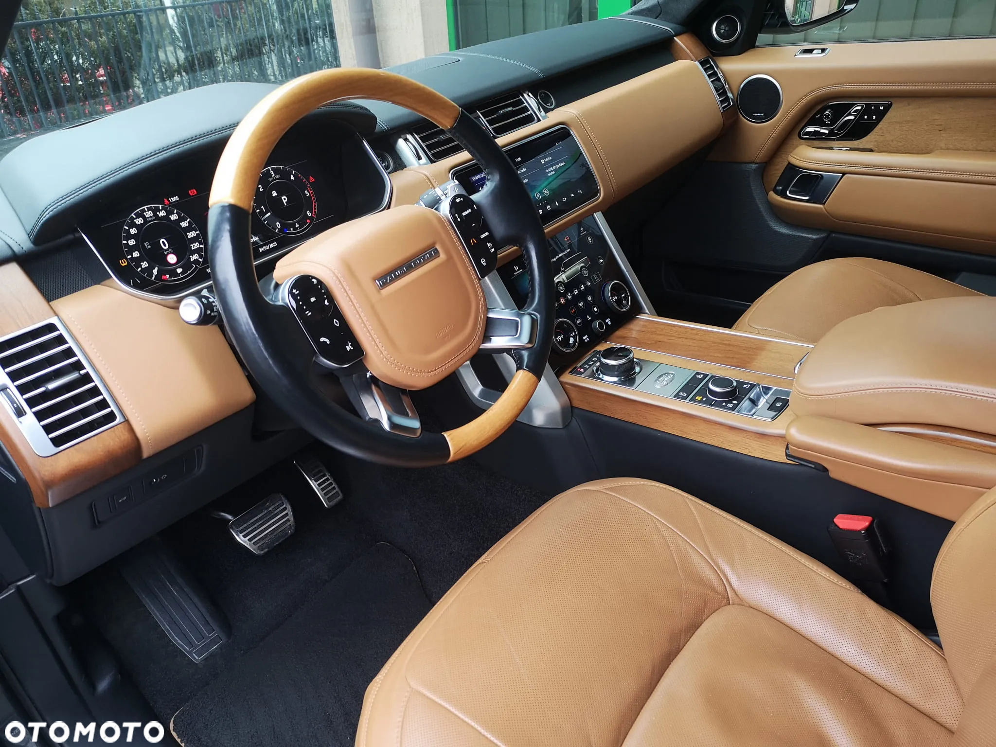 Land Rover Range Rover - 10