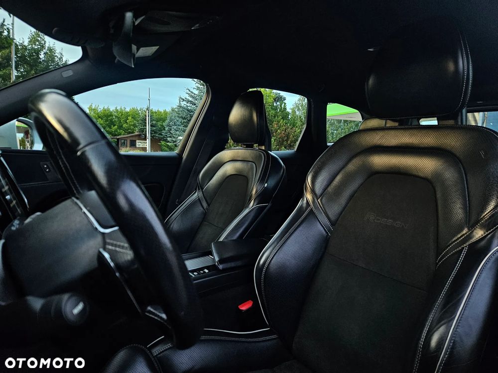 Volvo XC 60 D4 AWD Geartronic RDesign - 23