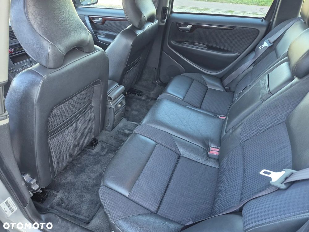 Volvo V70 2.4 Edition Comfort - 13