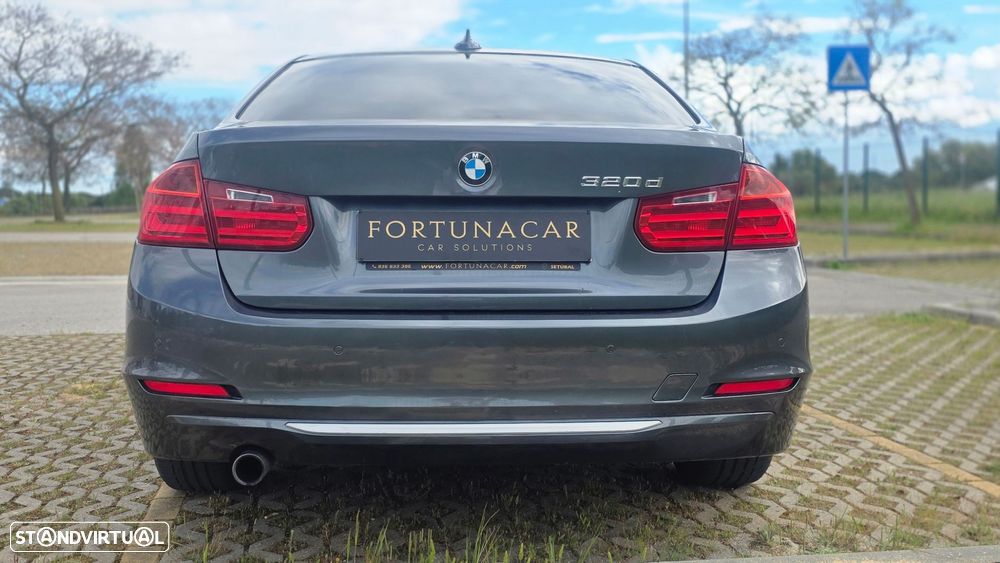 BMW 320 d Auto Line Luxury - 9