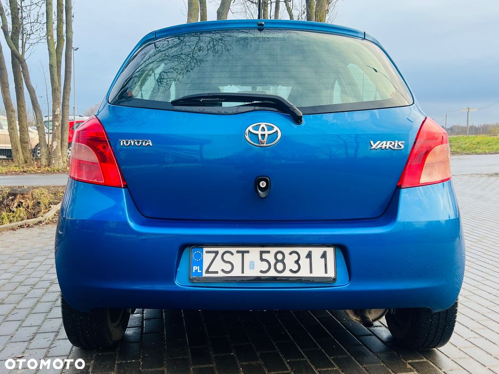 Toyota Yaris 1.0 VVT-i Sol - 4