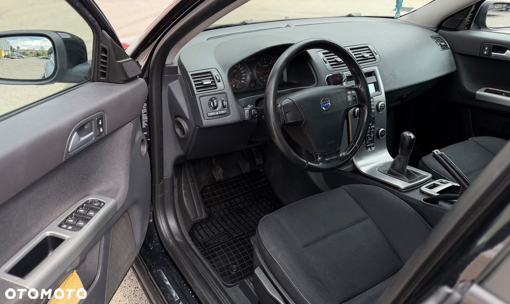 Volvo V50 2.0D Momentum - 5
