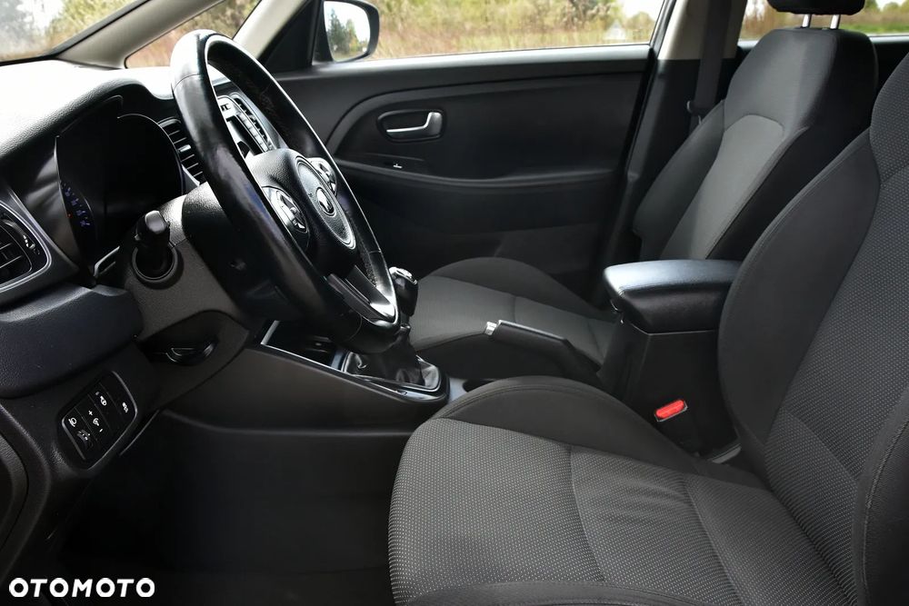 Kia Carens 1.6 GDI Business Line EU6 - 13