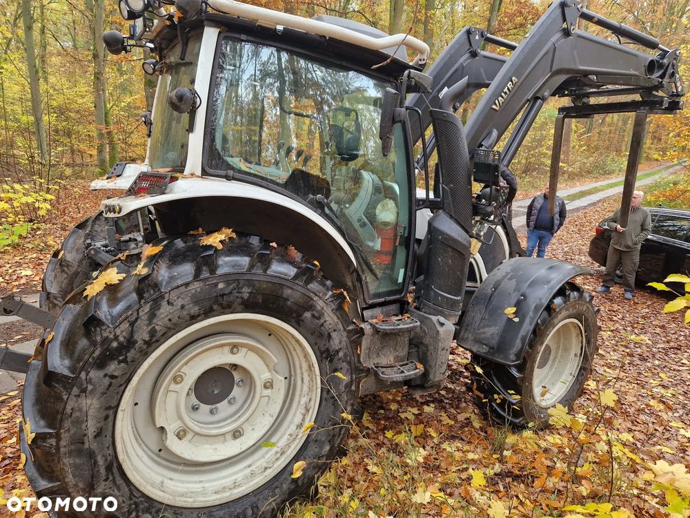 Valtra N124 - 2