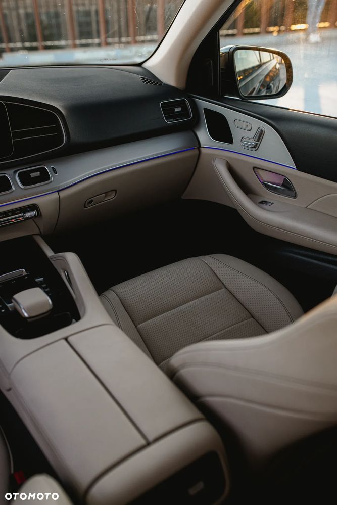 Mercedes-Benz GLE - 31