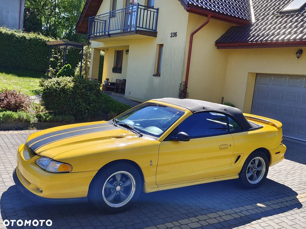 Ford Mustang - 16