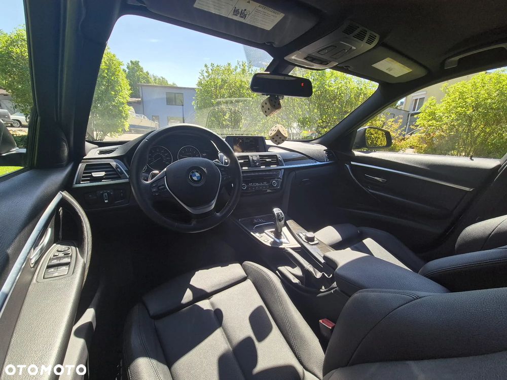 BMW Seria 3 330i Edition Luxury Line Purity - 26